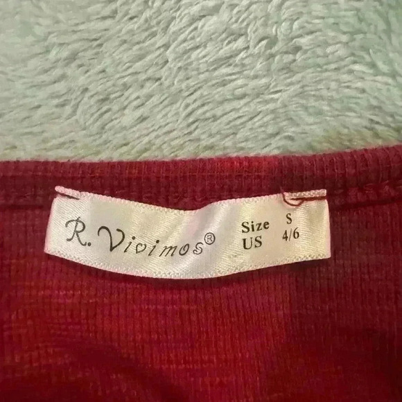 Women’s Red R. Vivimo Dress - Picture 4 of 6